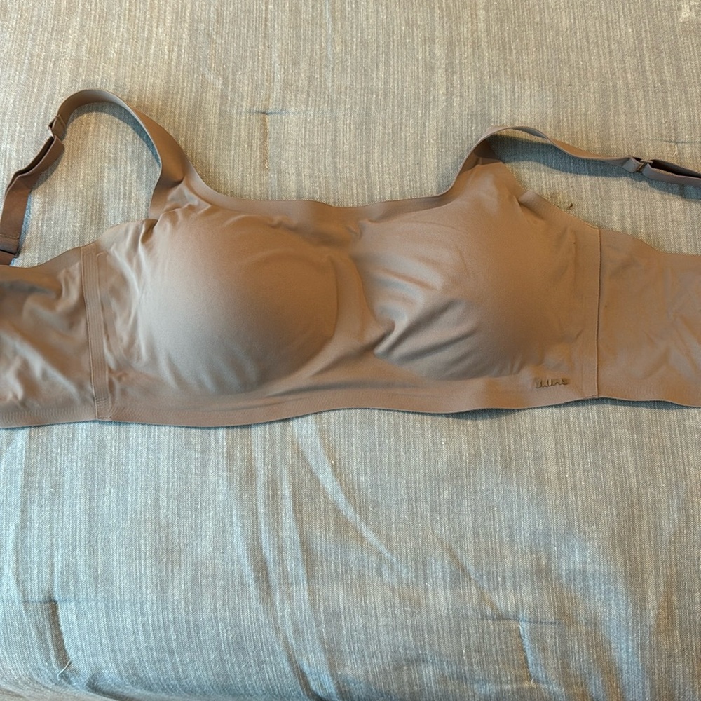 Skims naked scoop bra